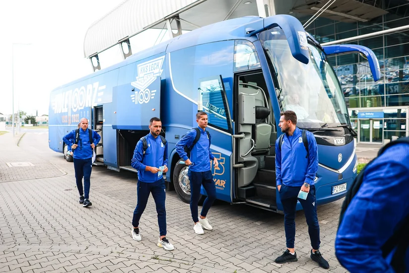 Lech leave for Baku to play Qarabag