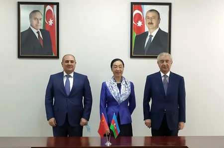 YAP Mərkəzi Aparatında Çinin ölkəmizdəki səfiri ilə görüş keçirilib