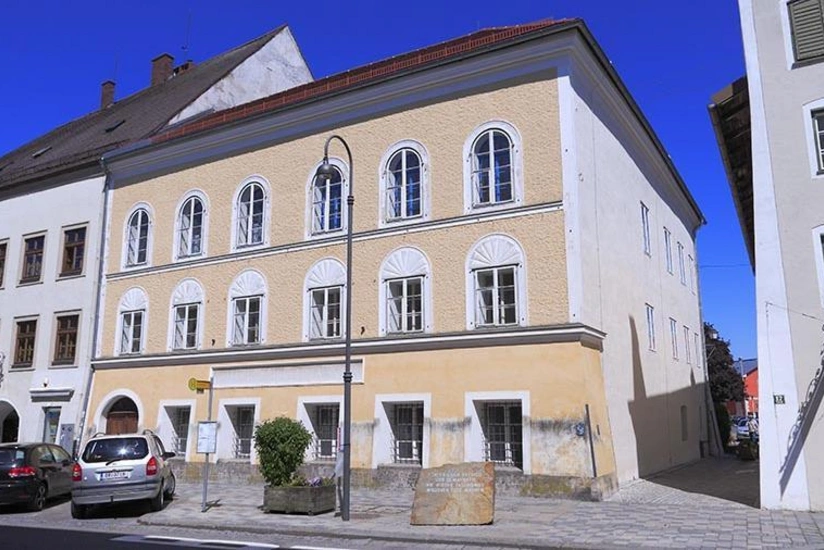 Из дома Гитлера сделают полицейский участок - ФОТО - ВИДЕО