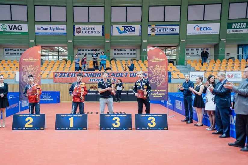 Gənc stolüstü tennisçilər Azərbaycan yığmasına 2 medal qazandırıb