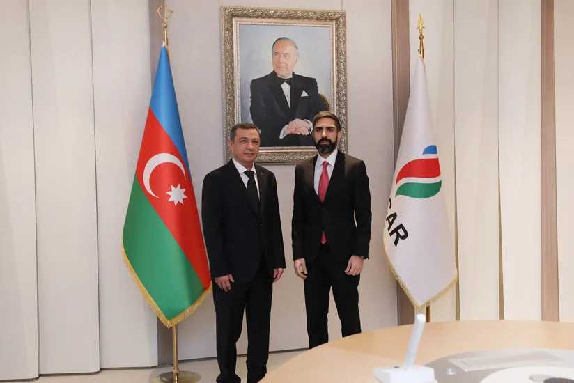 Президент SOCAR встретился с послом Туркменистана в Азербайджане