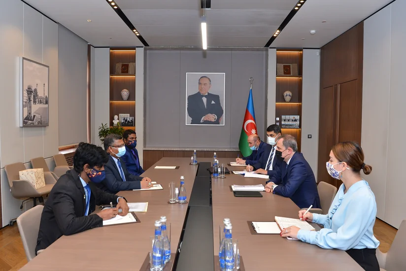 Ceyhun Bayramov Banqladeşin səfiri ilə görüşüb