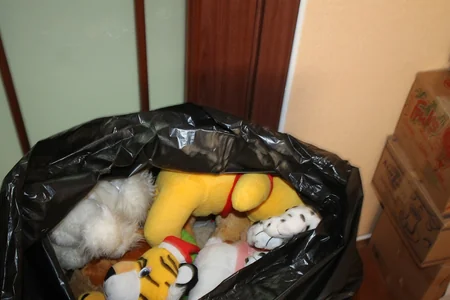 Azerbaijani students sent gifts and letters to Syrian peers