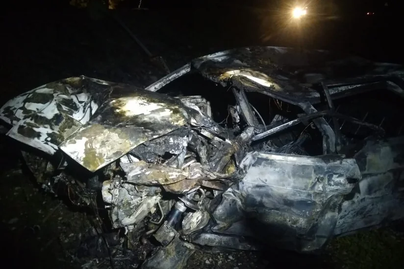 Qaxda baş verən qəzada avtomobil yandı