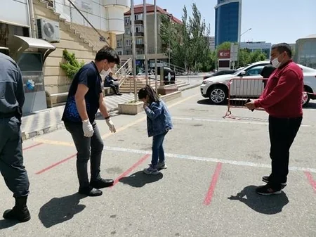 Könüllülər yeni şəraitdə fəaliyyətlərini genişmiqyaslı aksiyalarla davam etdirirlər