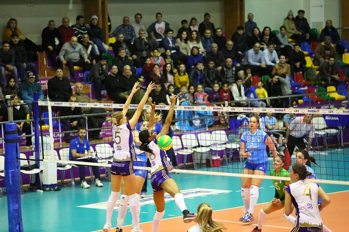 ​Bakının Lokomotiv klubu Avrokuboklarla vidalaşıb