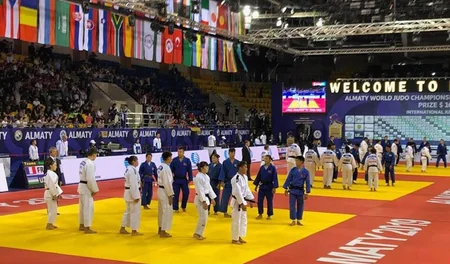 Azərbaycanın yeniyetmə cüdoçuları dünya birinciliyinin komanda yarışlarında gümüş medal qazanıb - FOTO