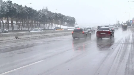 Azeravtoyol: Snow removal and sand sowing vehicles deployed in problematic areas” - VIDEO