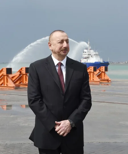 Prezident İlham Əliyev Bakı Beynəlxalq Dəniz Ticarət Limanı Kompleksinin açılışında iştirak edib - YENİLƏNİB