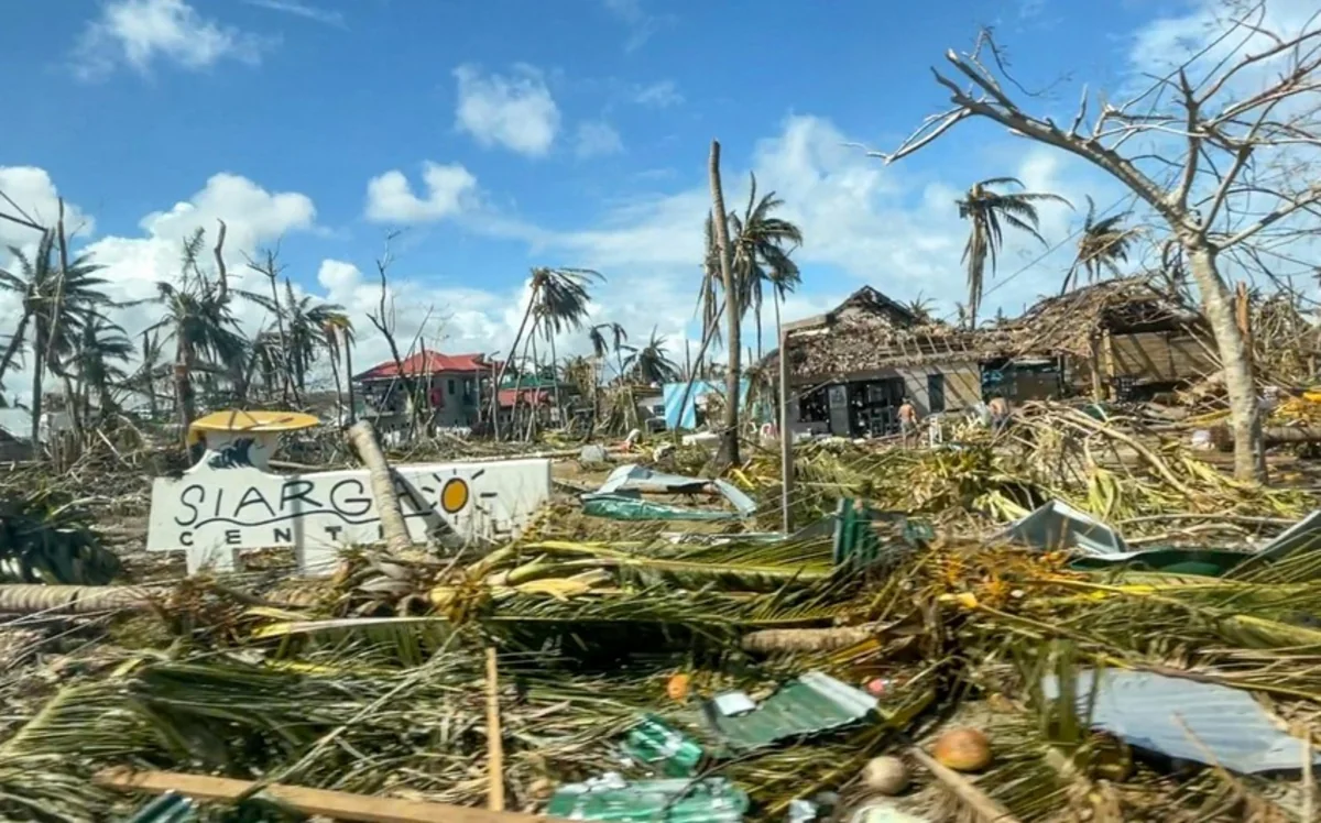 Death toll from Typhoon Rai surges to 381 in Philippines