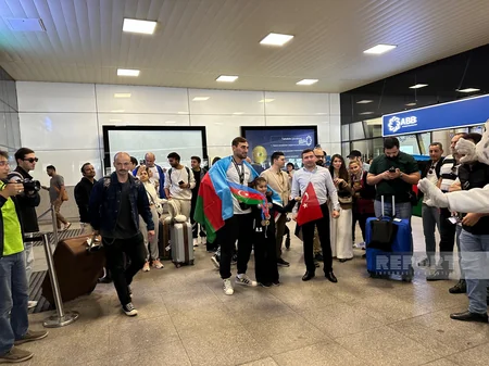 Dünya çempionu olan Azərbaycan cüdoçusu Vətənə qayıdıb