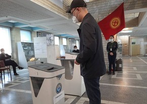 Qırğızıstanda yerli orqanlara seçkilər və konstitusiya referendumu keçirilir