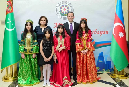 Türkmənistanda 28 May - Müstəqillik Günü qeyd olunub, COP29-un təqdimatı keçirilib