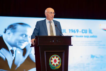 Naxçıvanda Heydər Əliyevin siyasi hakimiyyətə gəlməsinin 55-ci ildönümü qeyd olunub