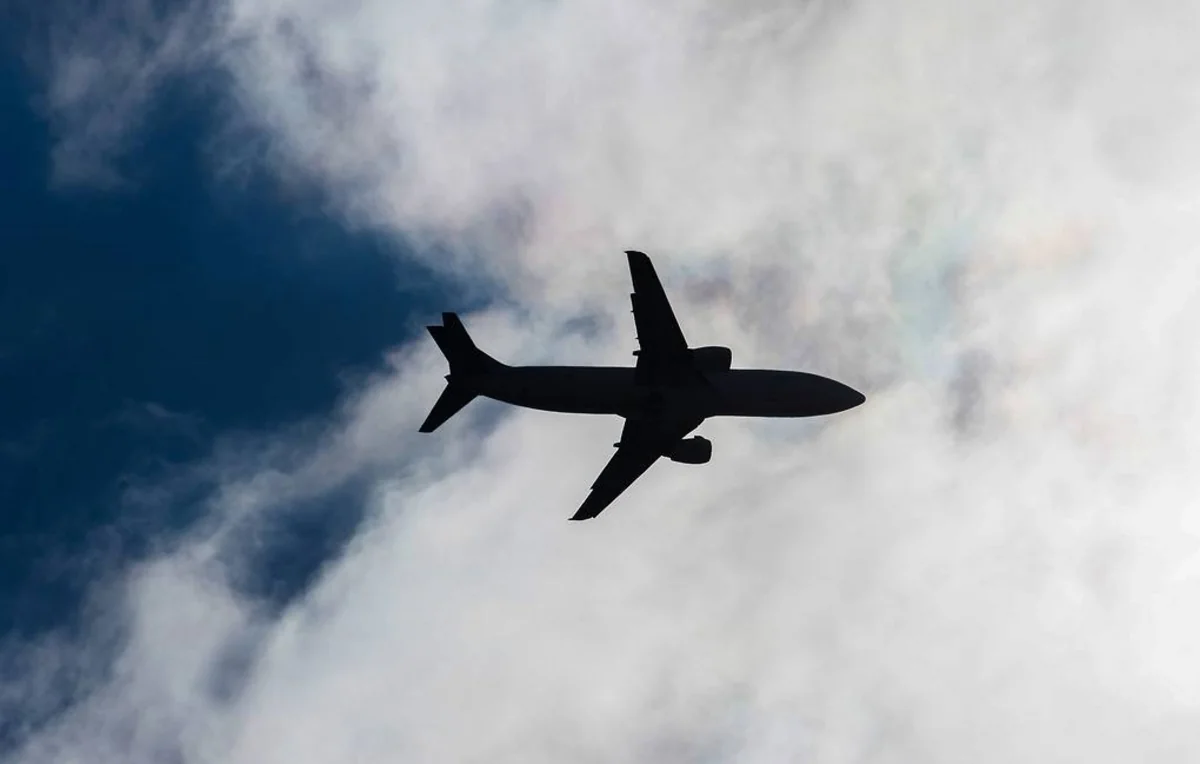 Sakit okeanı üzərində Boeing 737 təyyarəsi qəzaya uğrayıb