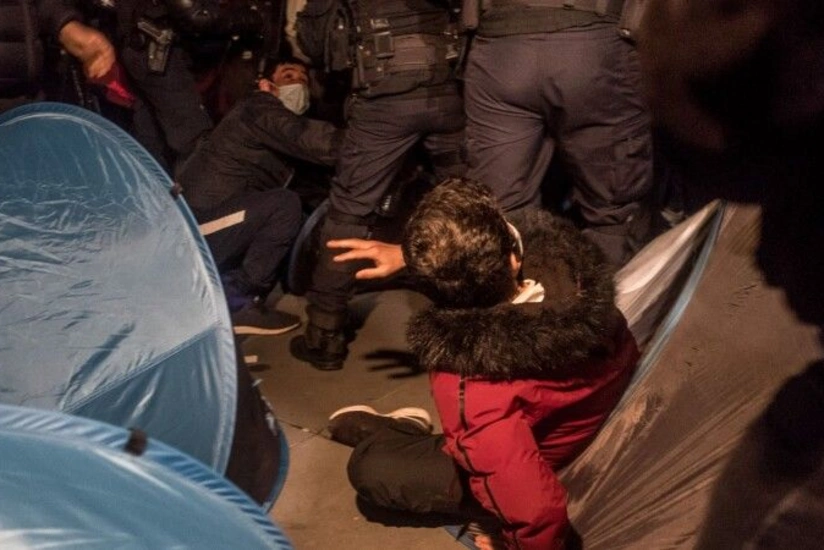 Paris police use brutal force against migrants