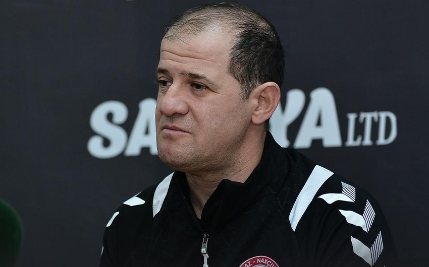 Araz-Naxçıvanın baş məşqçisi futbolçularına göstərilən ikinci sarı vərəqədən narazı qalıb