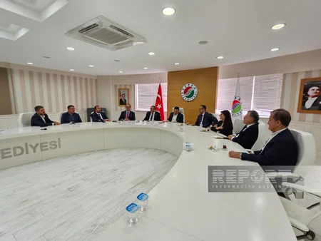 YAP nümayəndə heyəti Antalya valisi ilə görüşüb
