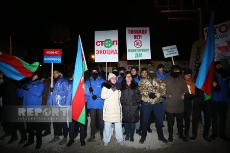 Акция протеста на дороге Ханкенди-Лачын продолжается и в вечерние часы