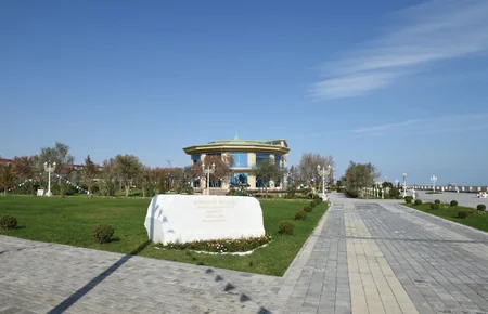 Sumqayıtda Dənizkənarı Bulvar istifadəyə verilib