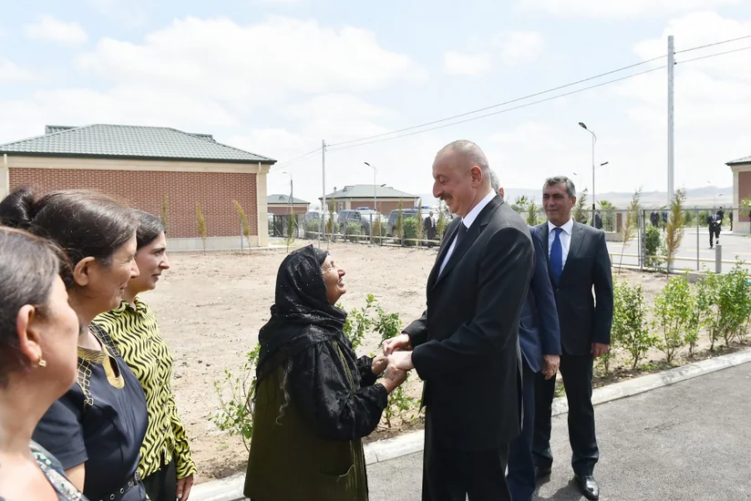 Prezident İlham Əliyev yenidən qurulan Cocuq Mərcanlı kəndinə səfərə gedib