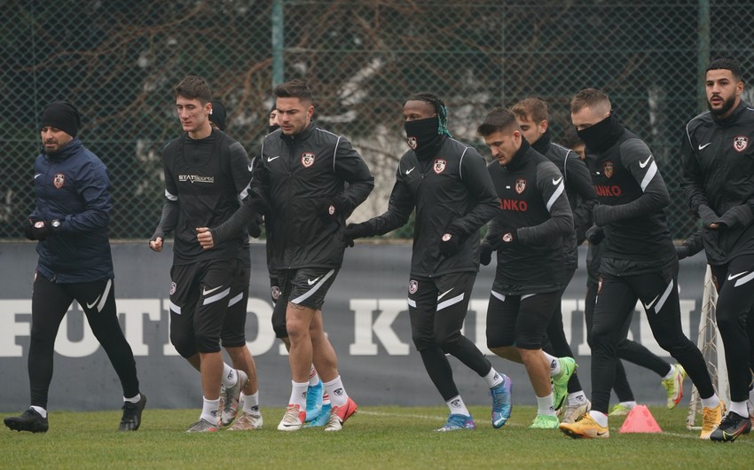 Superliqanın daha bir klubunda koronavirusa kütləvi yoluxma qeydə alınıb