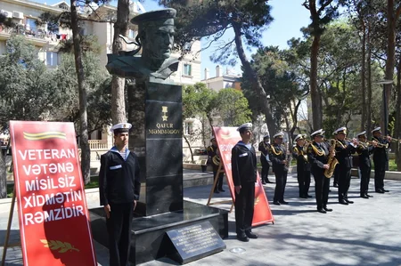 Qələbənin 74-cü ildönümü münasibətilə Azərbaycan Ordusunda silsilə tədbirlər keçirilib