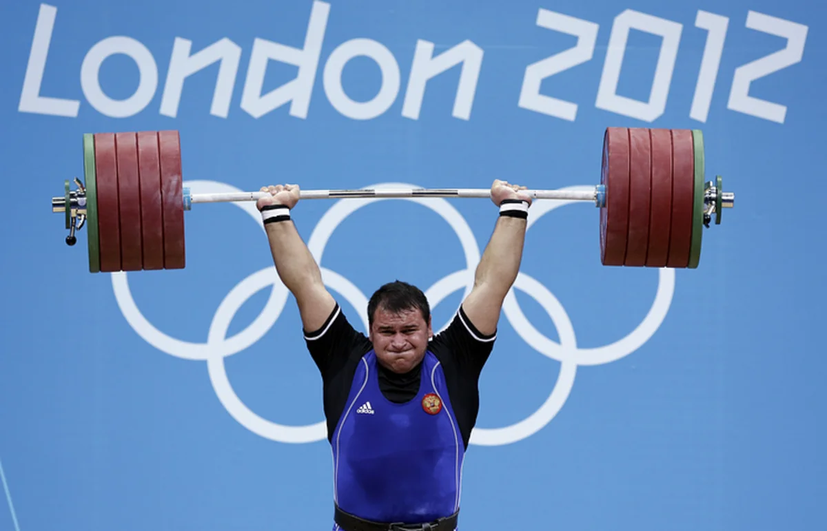 Rusiyalı olimpiya mükafatçısı yarışlardan kənarlaşdırılıb