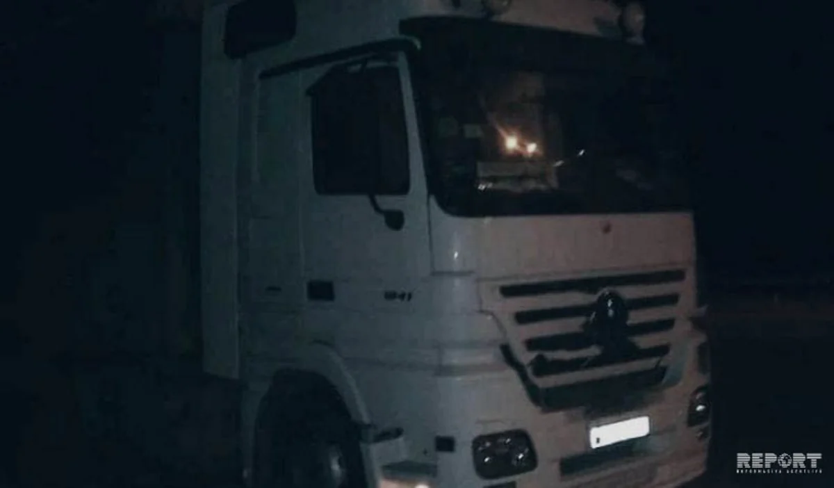 Bakı-Qazax yolunda yük maşını piyadanı vuraraq öldürüb - FOTO - YENİLƏNİB