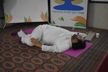 Indian embassy inaugurates regular Yoga classes in Baku