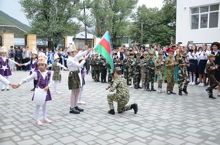 Şəkidə yeni məktəb binası istifadəyə verilib