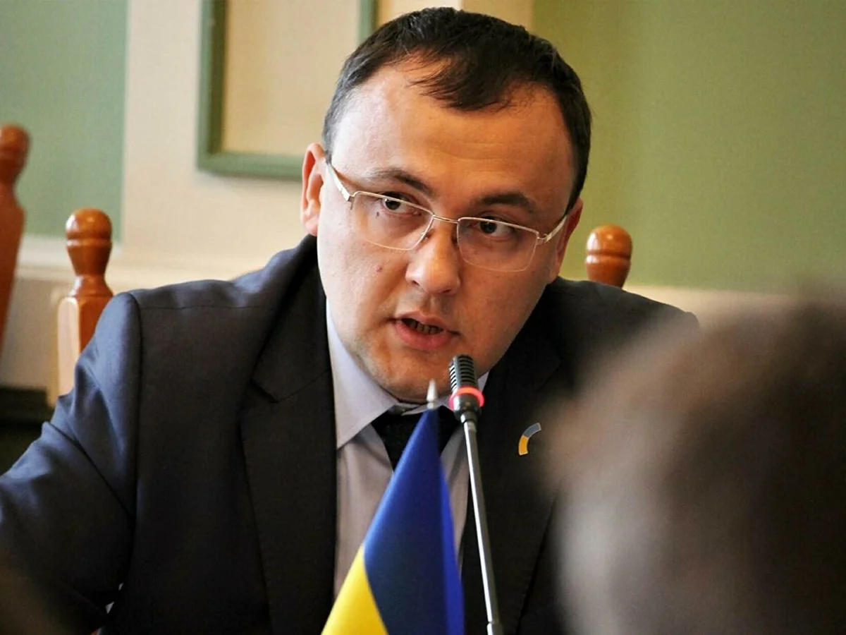 Ukrayna səfiri: “Hazırda əlində silah tuta bilən hər kəs orduya yazılır