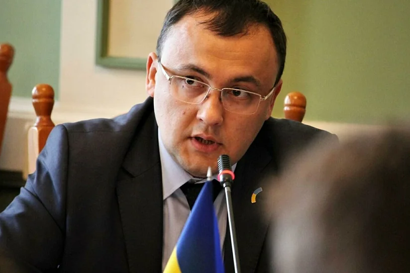 Ukrayna səfiri: “Hazırda əlində silah tuta bilən hər kəs orduya yazılır