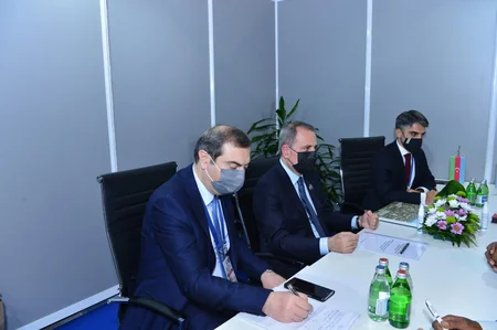 Ceyhun Bayramov Somalinin ticarət və sənaye naziri ilə görüşüb