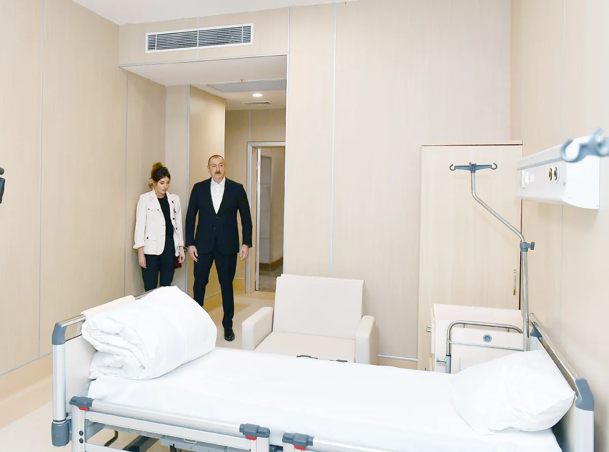 İlham Əliyev “Yeni klinika” tibb müəssisəsinin açılışında iştirak edib - YENİLƏNİB-2