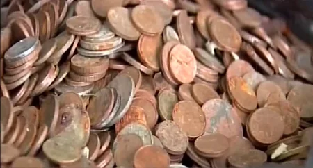 “Təmiz Şəhər” ASC-nin zavodunda tullantılar arasından 100 kq-a yaxın qəpik yığılılıb - FOTO