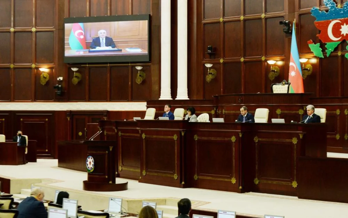 Milli Məclisdə Baş Nazirin videohesabatı dinlənilir