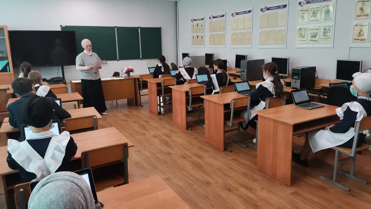 Tatarıstanda təhsil müəssisəsinə silahlı hücumun qarşısı alınıb
