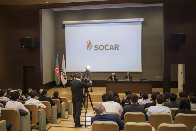 SOCAR-ın daxili təqaüdünü qazanmış tələbələrə plastik kartlar təqdim olundu