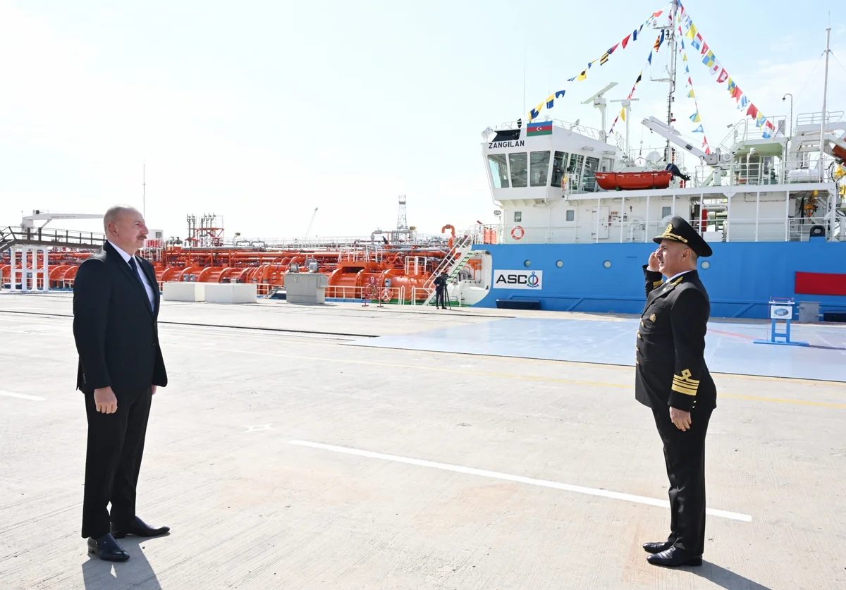 Prezident İlham Əliyev “Zəngilan” tankerinin istismara verilməsi mərasimində iştirak edib - YENİLƏNİB