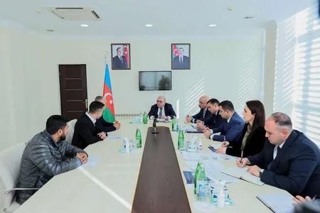 Şahin Bağırov Şirvan şəhərində vətəndaşları qəbul edib