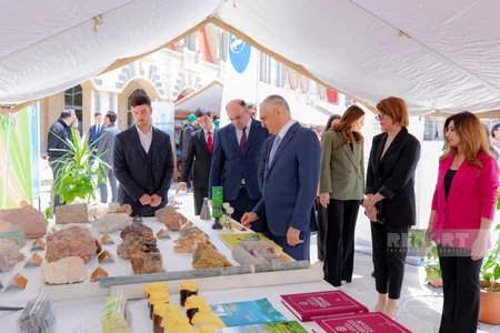 Naxçıvanda təşkil olunan festivalda 70 minə yaxın kitab sərgilənir