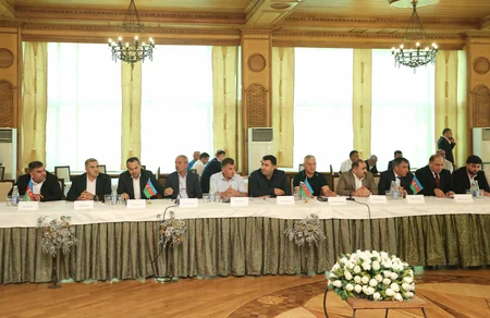 Lerikdə investisiya imkanlarına dair forum keçirilib