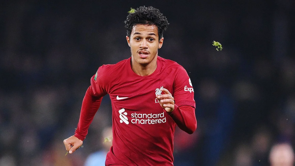 Liverpulun futbolçusu klubdan ayrılıb