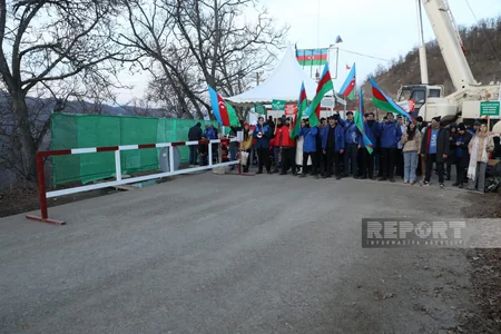 Protesters standing their ground although Khankandi-Lachin road is open