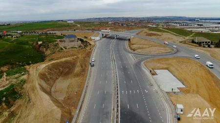 Böyükşor-Pirşağı avtomobil yolunda yeni yerüstü piyada keçidləri inşa edilir