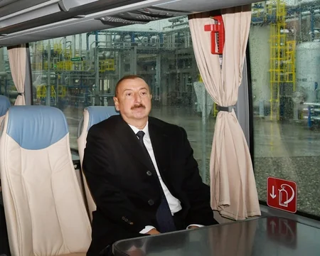 Prezident İlham Əliyev Bakı neft emalı zavodunda bitum qurğusunun və maye qazdoldurma məntəqəsinin açılışında iştirak edib - YENİLƏNİB