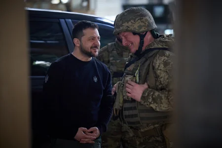 Ukrainian president visits front-line positions in Avdiivka