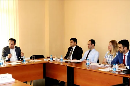 ABA-da Valyuta tənzimi haqqında qanunla bağlı təkliflərə baxılıb