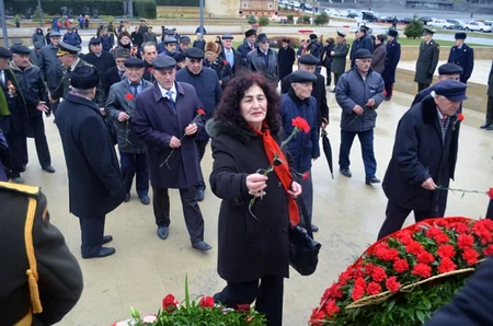 Həzi Aslanovun xatirə mərasimi keçirilib - FOTO